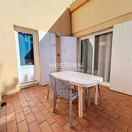 3122-t2 A 250m De La Avec Terrasse, Et Garage Apartment