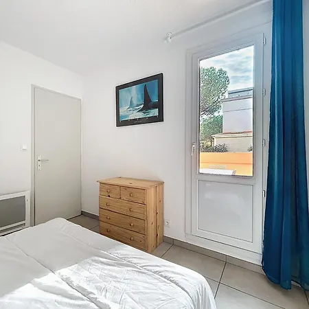 3122-t2 A 250m De La Avec Terrasse, Et Garage Apartment *
