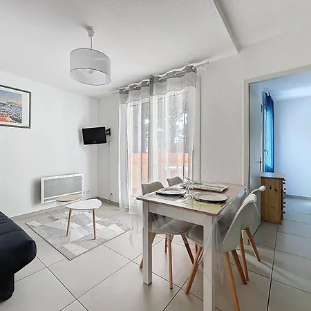 3122-t2 A 250m De La Avec Terrasse, Et Garage Apartment *
