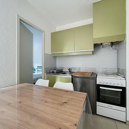 3122-t2 A 250m De La Avec Terrasse, Et Garage Apartment *