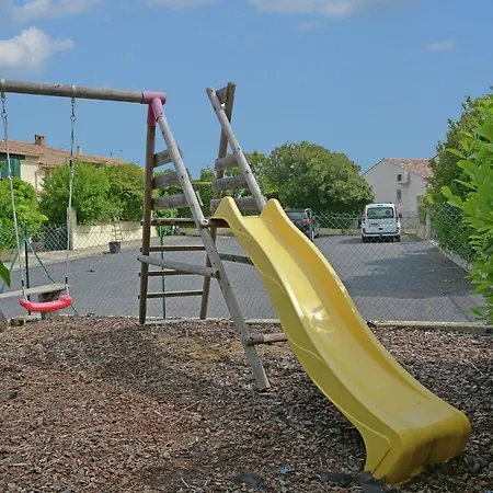 Villa Tourbes Villa